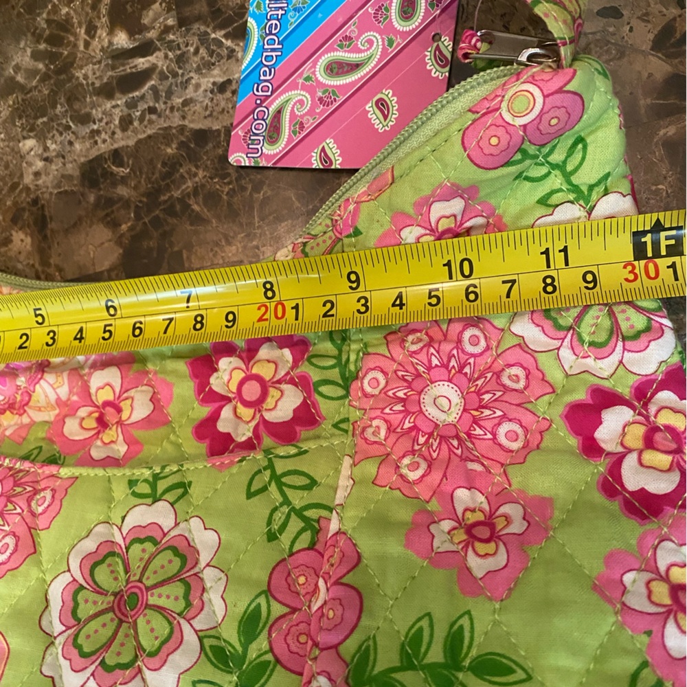Vibrant Floral Shoulder Quilted Bag in Green and Pink - Picture 8 of 9